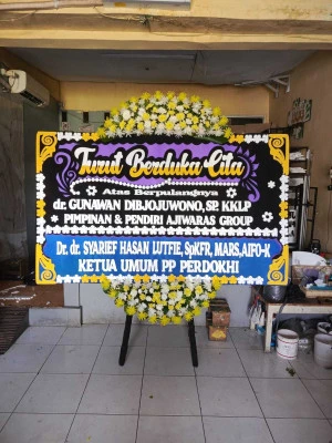 Papan Bunga di Lemahabang